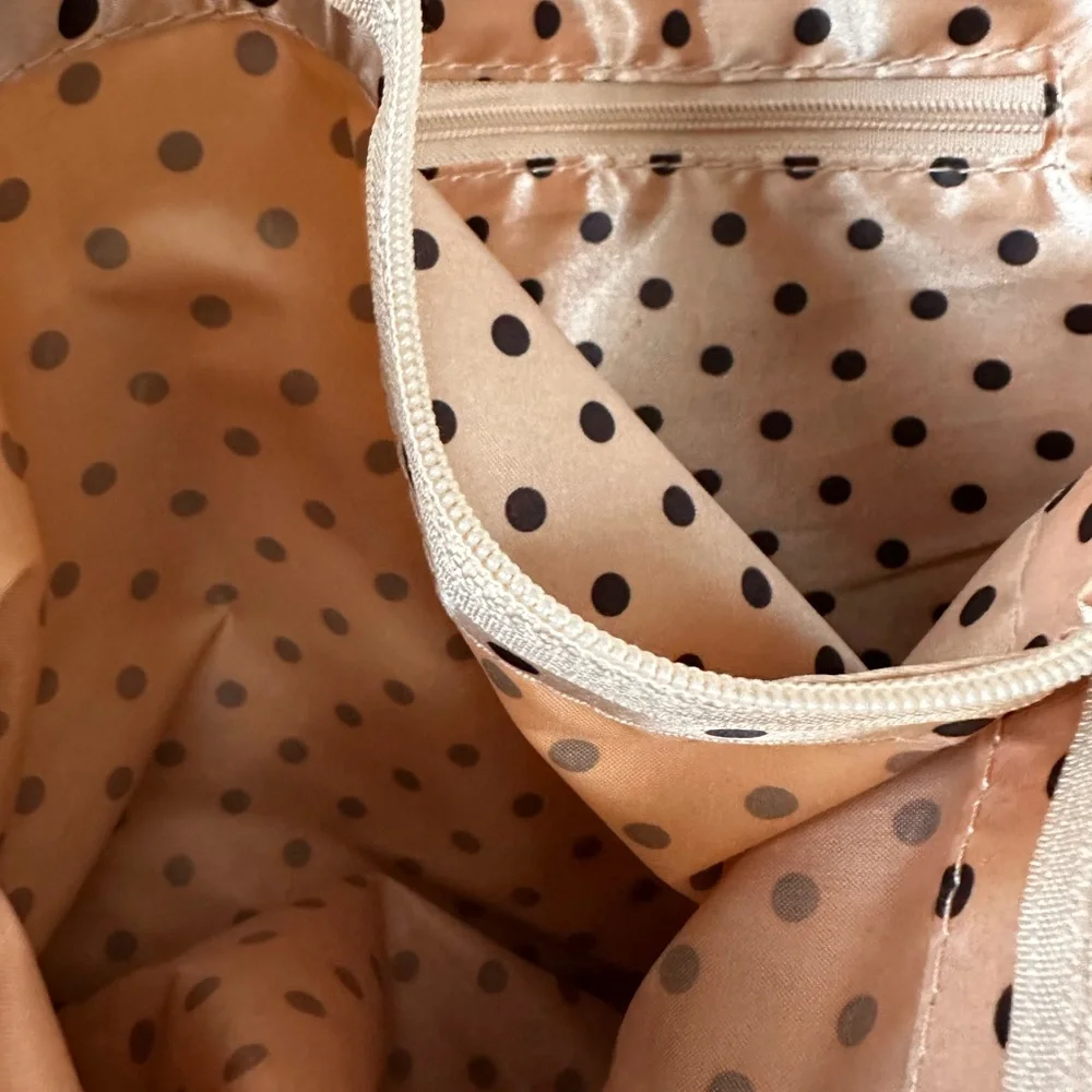 Beautiful, classy, stunning handbag - Picture 2 of 7